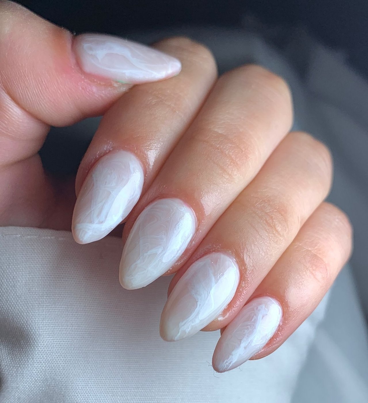 Manicura efecto mármol